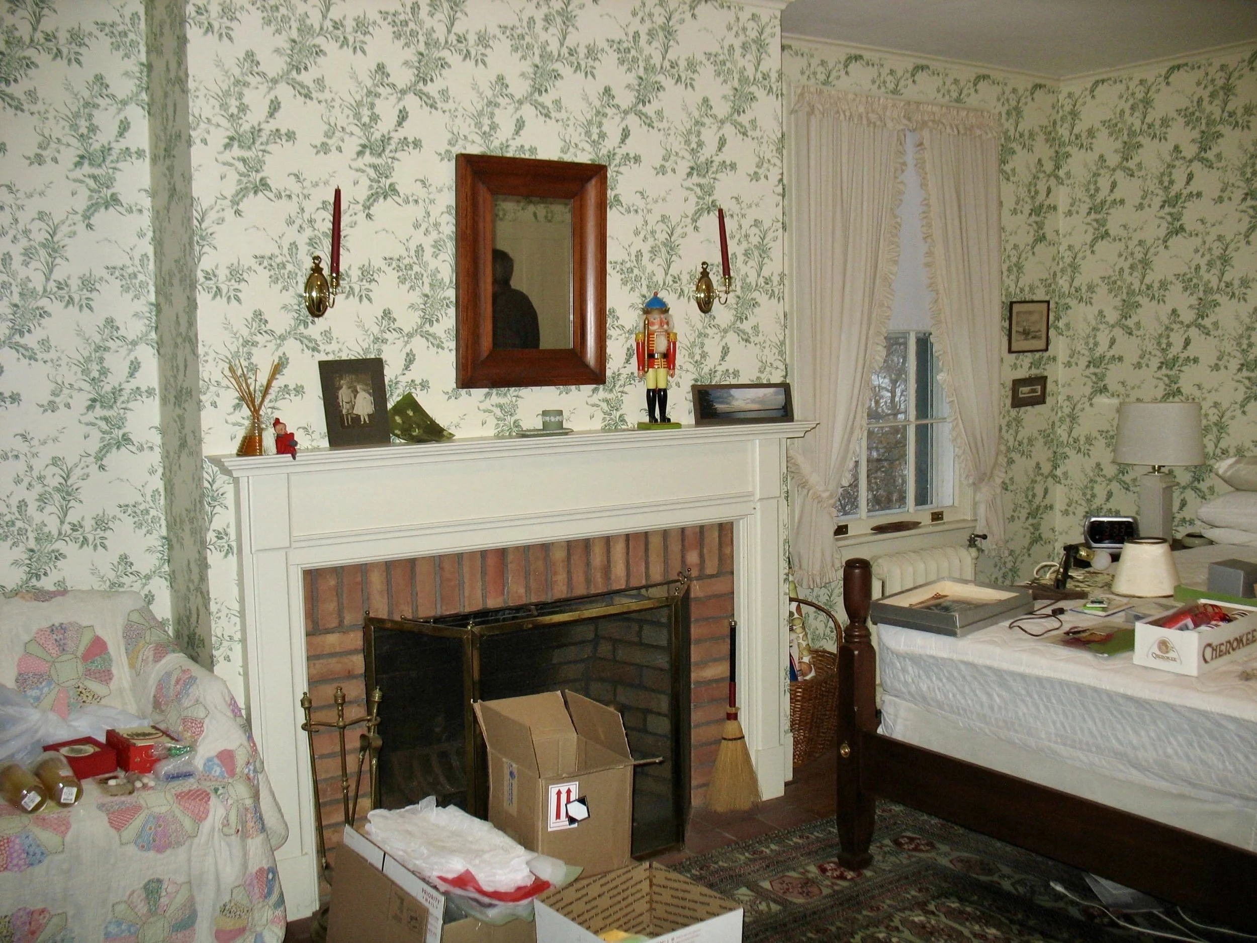 Daughters Bedroom - Before