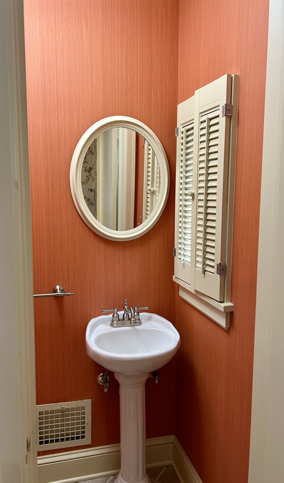 Bathroom - Before