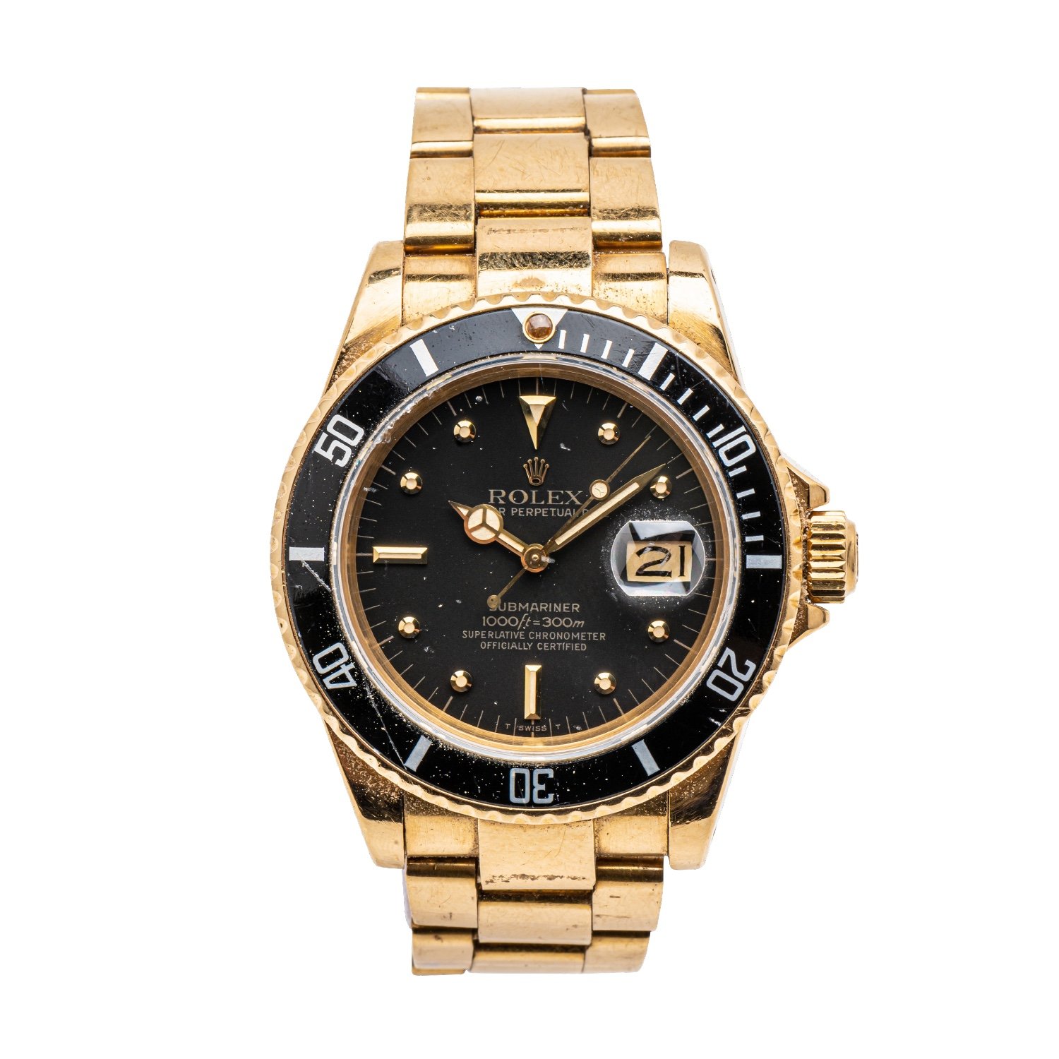 This circa 1981 Rolex Submariner wristwatch (Ref. 16808), was the sale’s runner-up top lot. It featured an 18kt yellow gold band and case plus box and papers (CA$32,450).