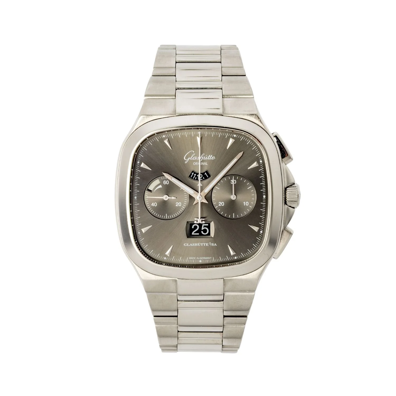Glashütte Original Seventies Chronograph Panorama Date with rare grey dial and in-house flyback chronograph movement. Estimate: CA$12,000–15,000.