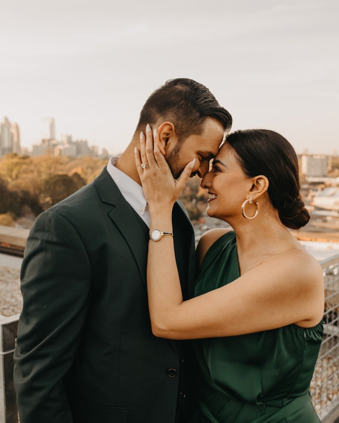Join the ranks of our happy couples and pop the question on The Roof, with stunning views as your witness. Let us help you plan the perfect proposal with personalized touches that will make your special moment unforgettable! Link in bio to connect wi