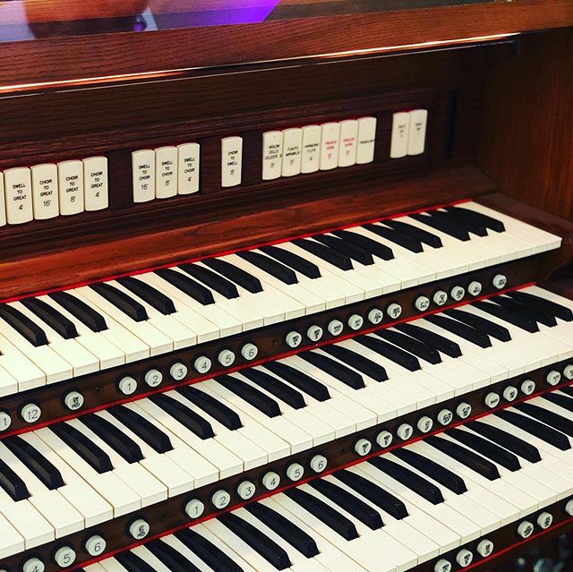 The organ at San Clemente Presbyterian Church.