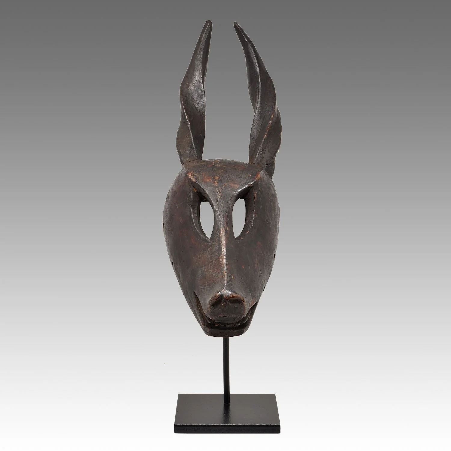 Antelope-Mask-Ogoni-Nigeria-Morgan-Oakes-Oaks-1a2.jpg
