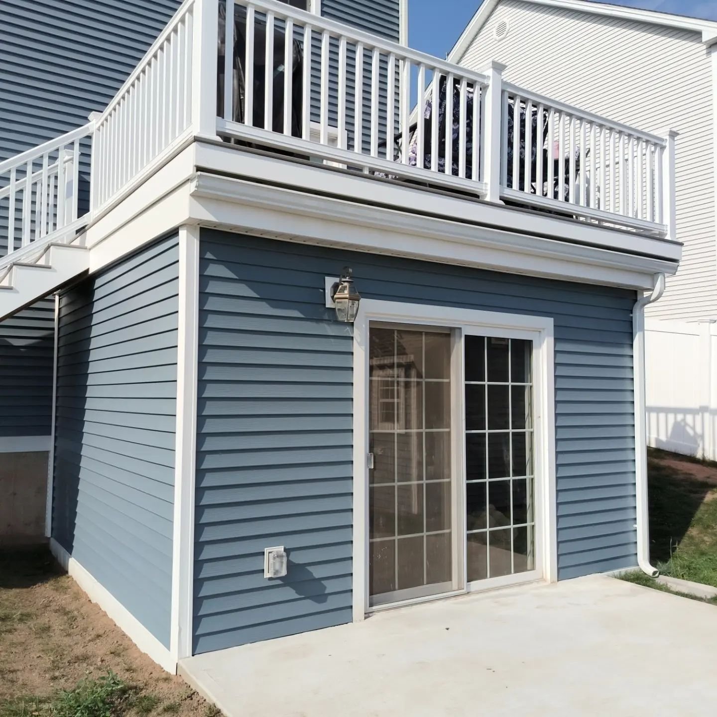 Check out this smaller spray project on a newly built addition. Used the color Boathouse (SW-2265) to match existing house color with Sherwin-Williams Latitude exterior paint in a satin sheen. Have a smaller exterior project in mind for next year? Le
