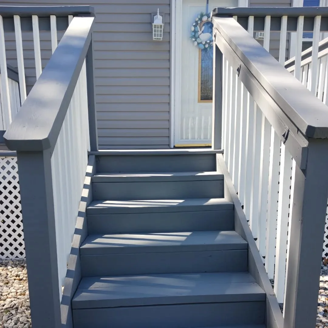Check out the refresh we gave these three decks. We used the color Web Gray (SW-7075) with Sherwin-Williams SuperDeck solid stain. Do you have a deck or decks that need staining? Let us know! 🤙🖌

#Connecticutpainters #CTpainters #interiorpainting #