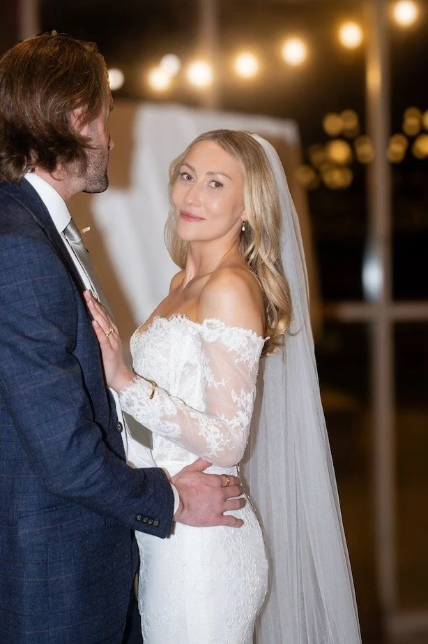 pretty bride portrait
