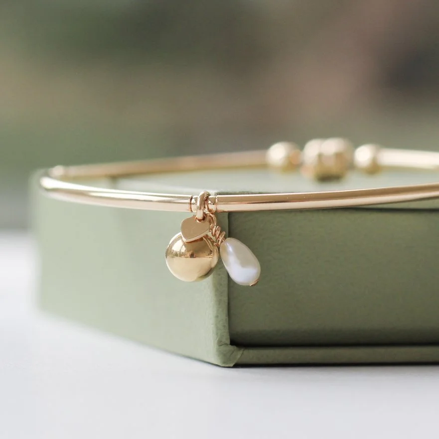 gf fw pearl, ball & heart bracelet.JPG