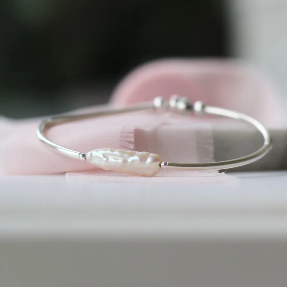 silver bracelet with freshwater pearl stick pearl.JPG