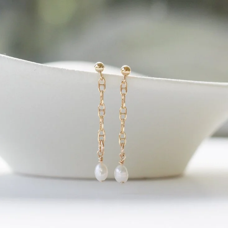 gf gucci chain earrings with freshwater pearls.JPG