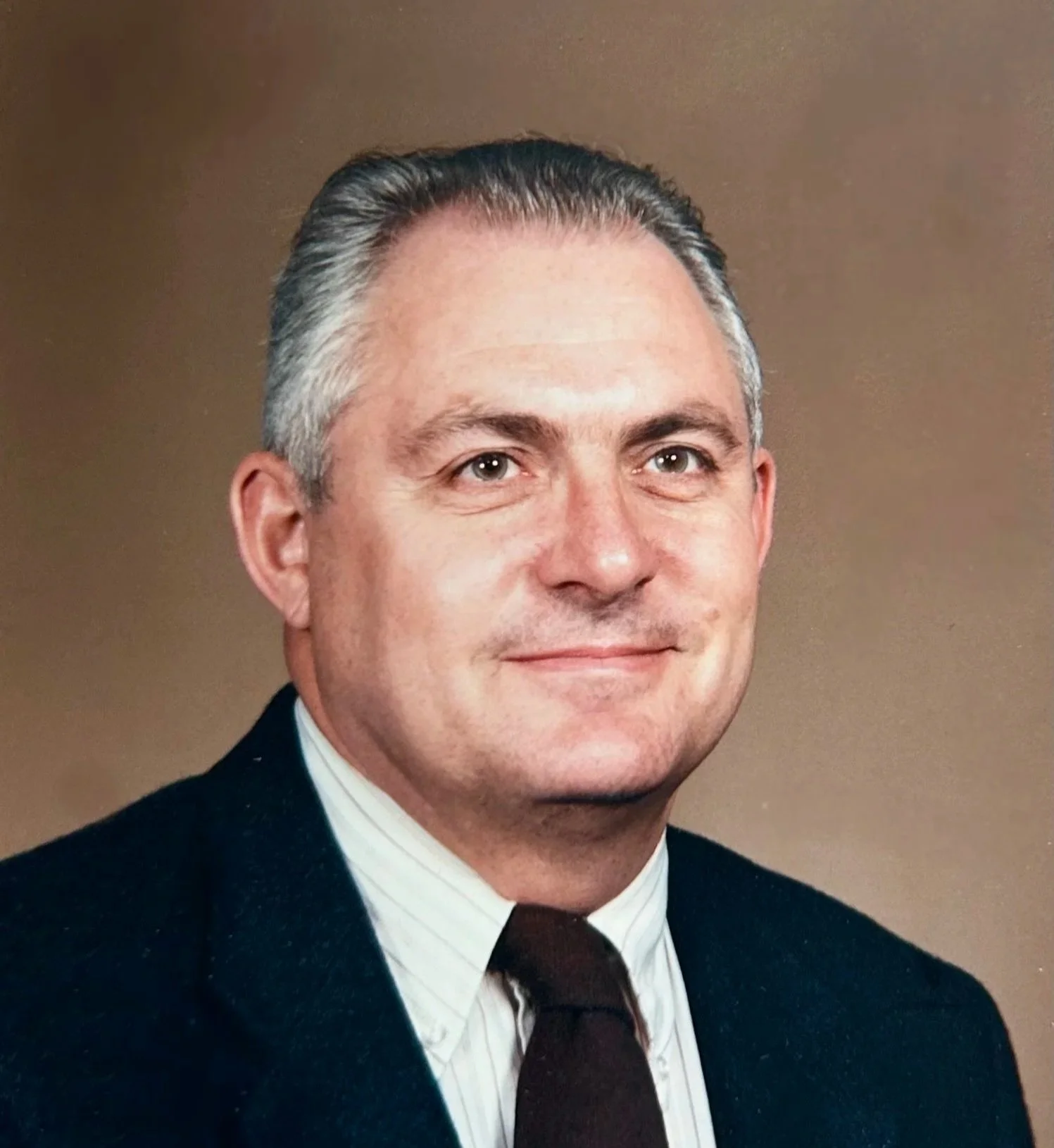 Don E. Tippin