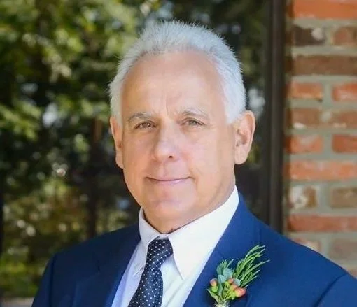 Dr. Robert L. Goring, DVM