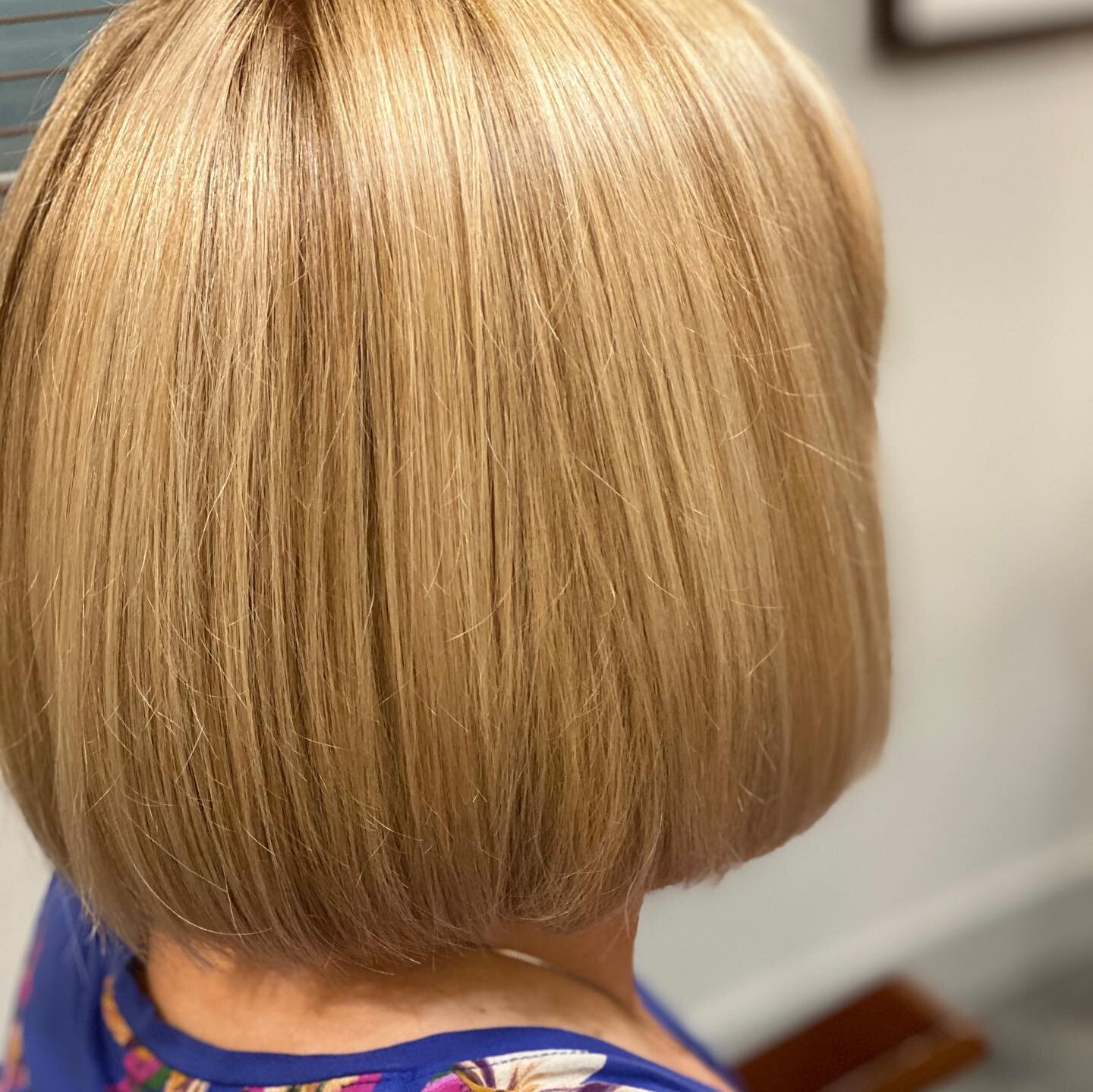 Toasted almond color, highlights and lowlights equals another very beautiful happy guest! #milkshakecreativecolor #summervibes #postquamprofessional #stayingsafe #lovinhair #blondehair @holyokecommunitycollege @easthamptonma.daily