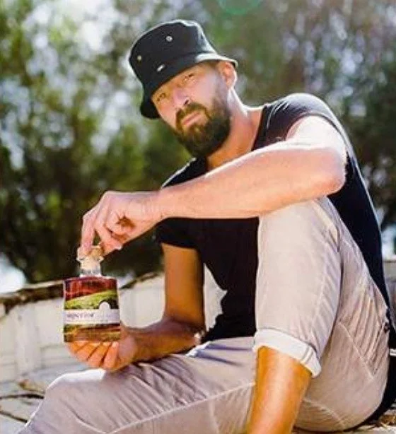 Jamaica Observer : A Superior toast to Gentleman