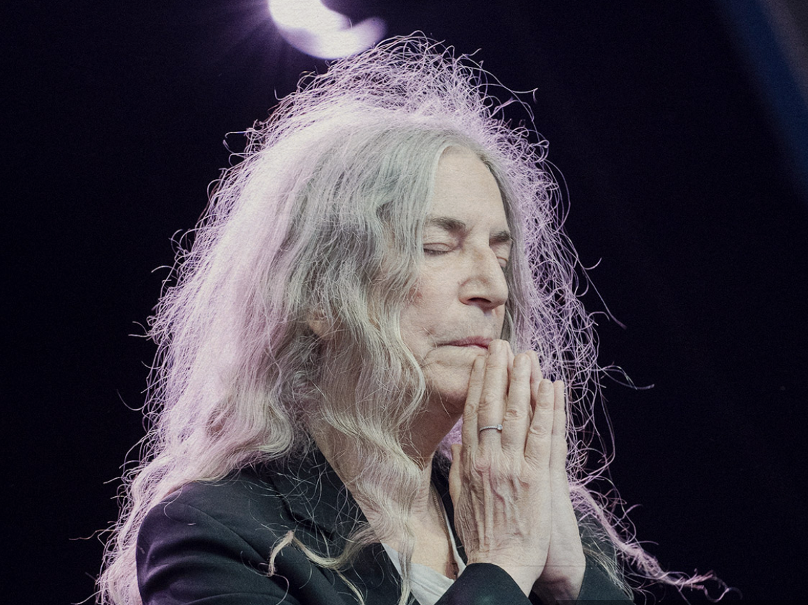 Far Out Magazine : “It’s so beautiful”: Patti Smith on the song that almost slipped away