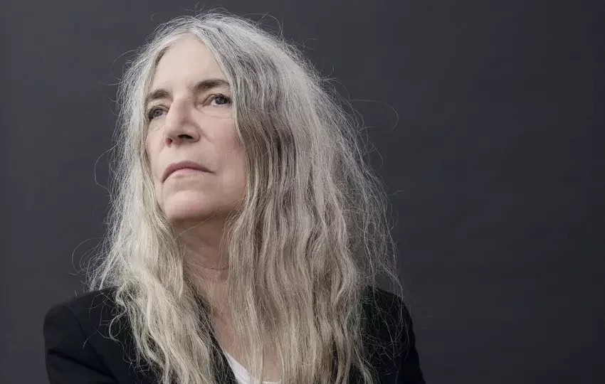 WBez Chicago: Rocker Patti Smith tells sold-out crowd nourishing curiosity is what keeps her young