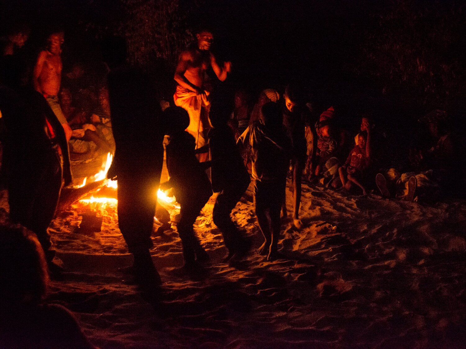 Bushmen+and+Fire+ranger+Visit+-+Devon+Jenkin-168.jpg
