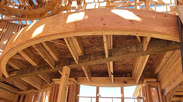 LVL flitch beam supporting the Juliet balcony #structuralengineering #houstoncustomhomes