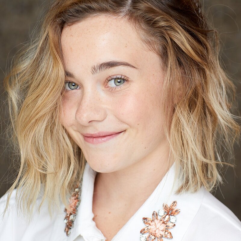 Lexi+Simonsen+-+Headshot+4.jpg