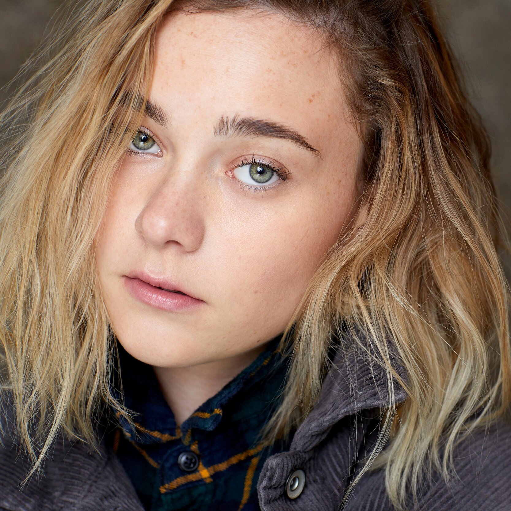 LexiSimonsen+-+Headshot+1.jpg