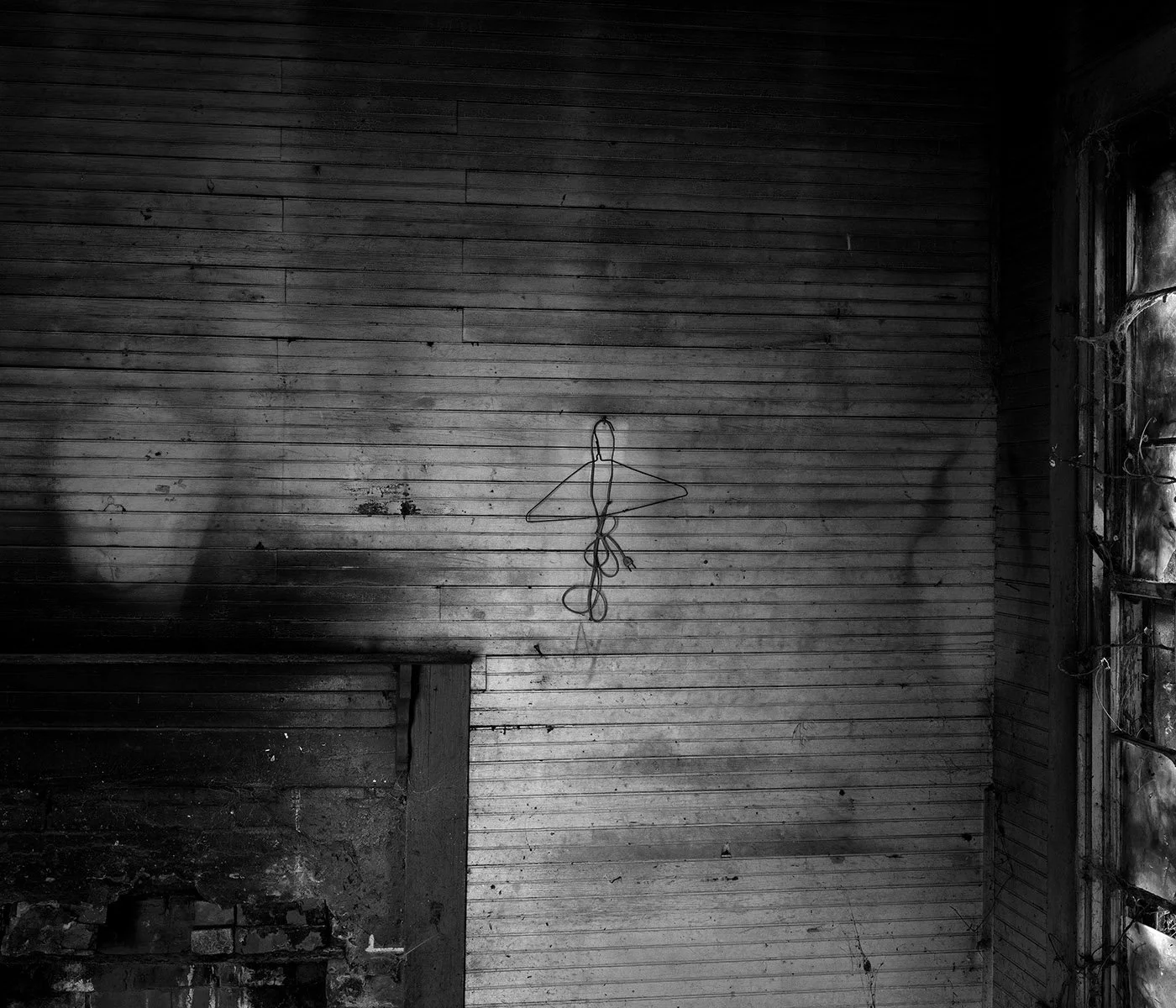   Near Stewart, Hale County, Ala. Christenberry Home Place.   Archival Pigment Print Image: 2021 / Printed: 2022 21 x 24 1/2 in (image size) Edition: 1/10 The Do Good Fund, Inc., 2022-011 
