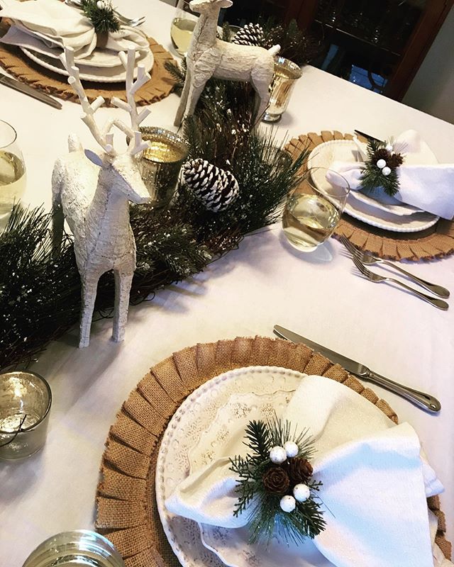 It&rsquo;s the season to deck the halls, but don&rsquo;t forget to add a touch of Christmas to your dining table, ready to entertain your guests during the holidays. .
Are you thinking of doing something special this year for your Christmas table?
.
