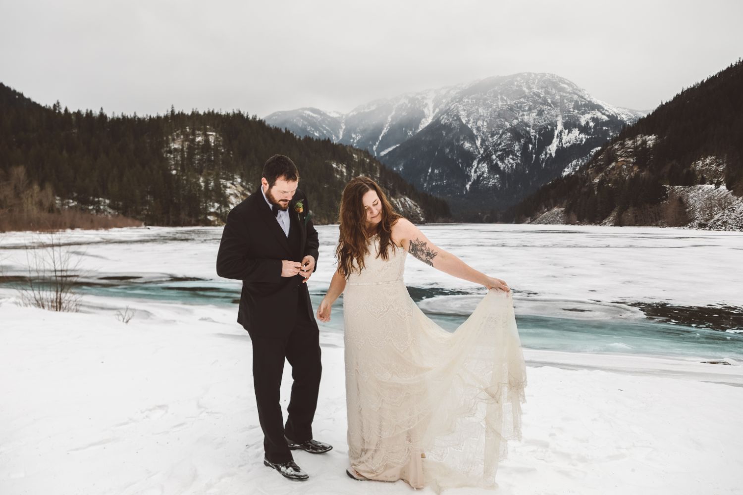 bride-groom-snowy-mountain-elopement