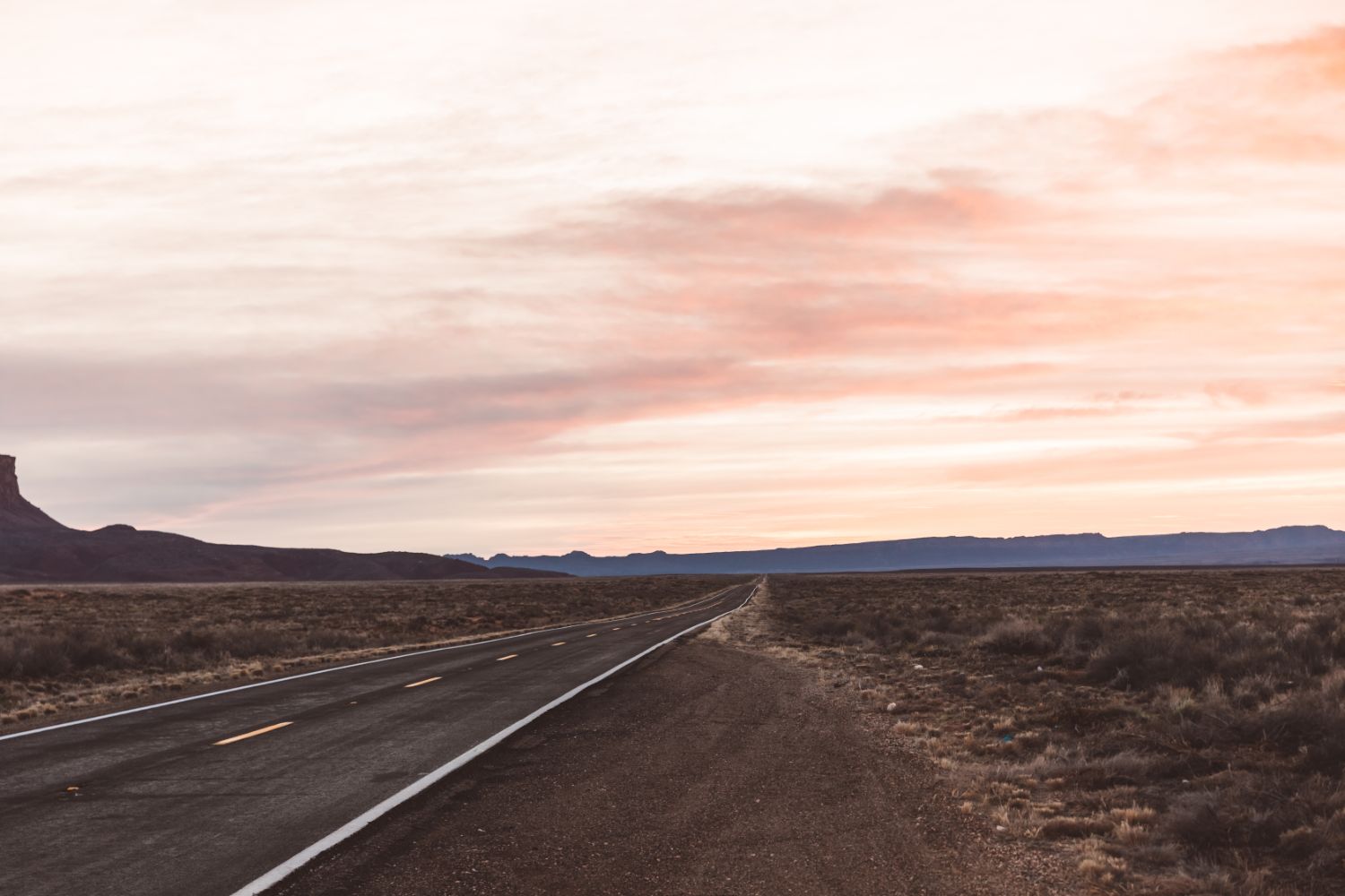 sunrise-desert-road
