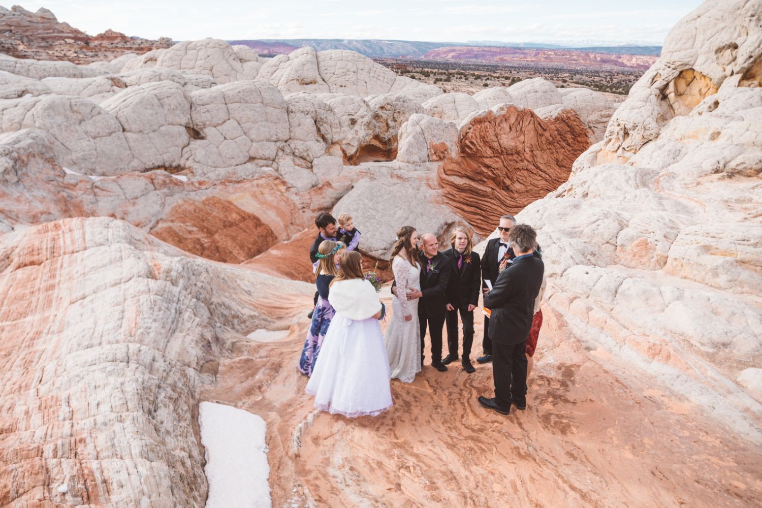 bridal-party-utah-desert-elopement