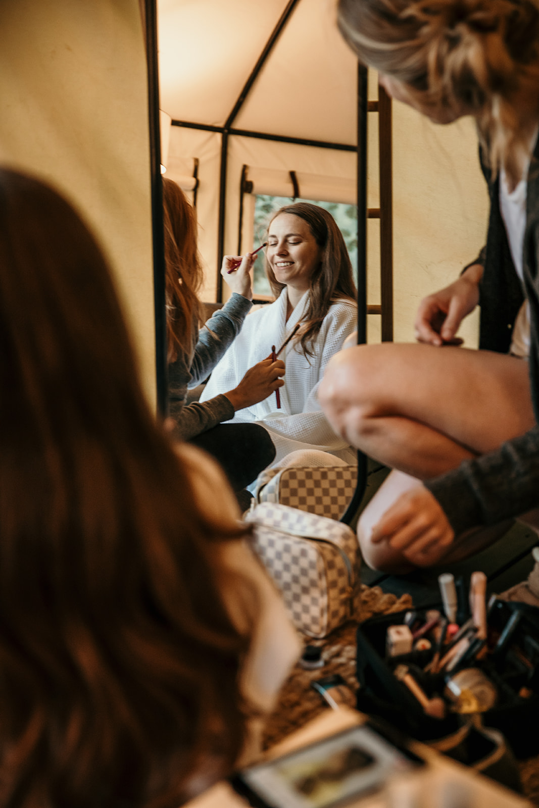 bride-getting-ready-yosemite