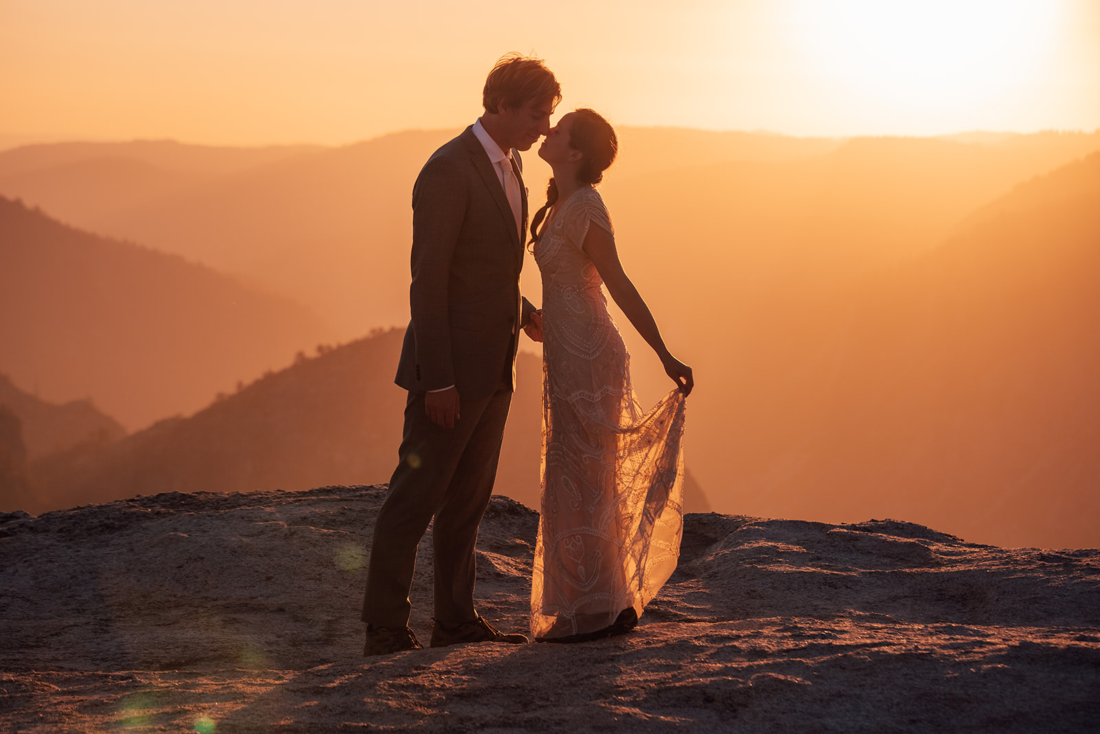 adventure-wedding-yosemite-sunset