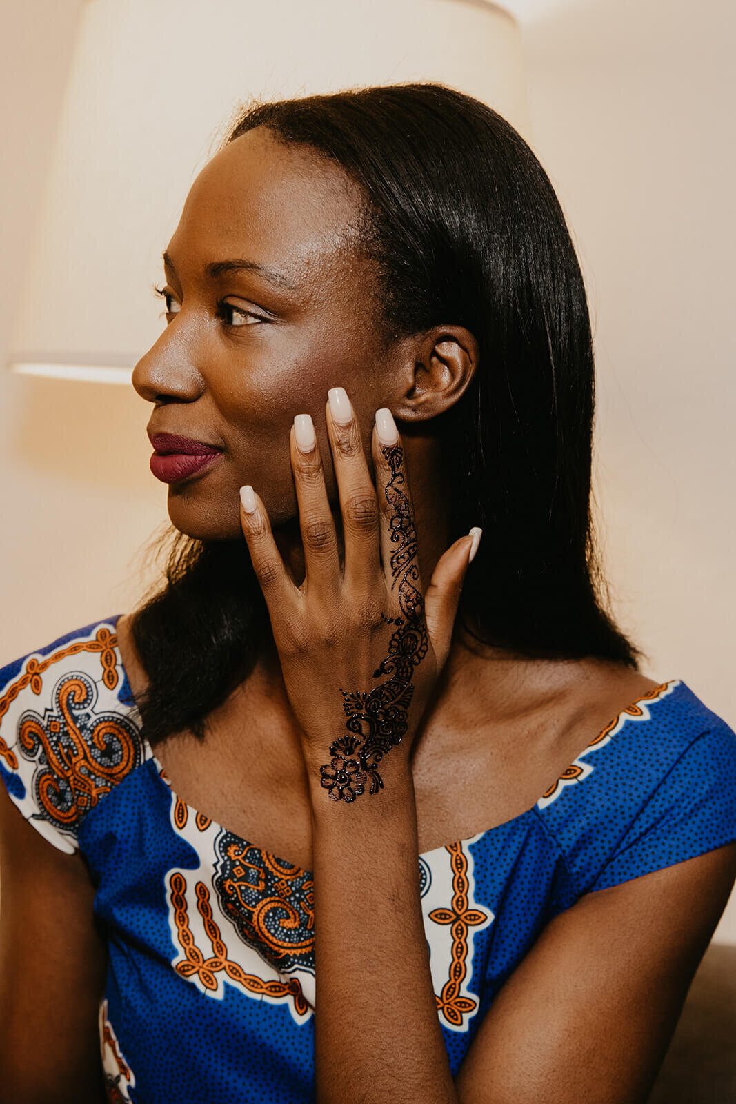 bridesmaid-henna-hand