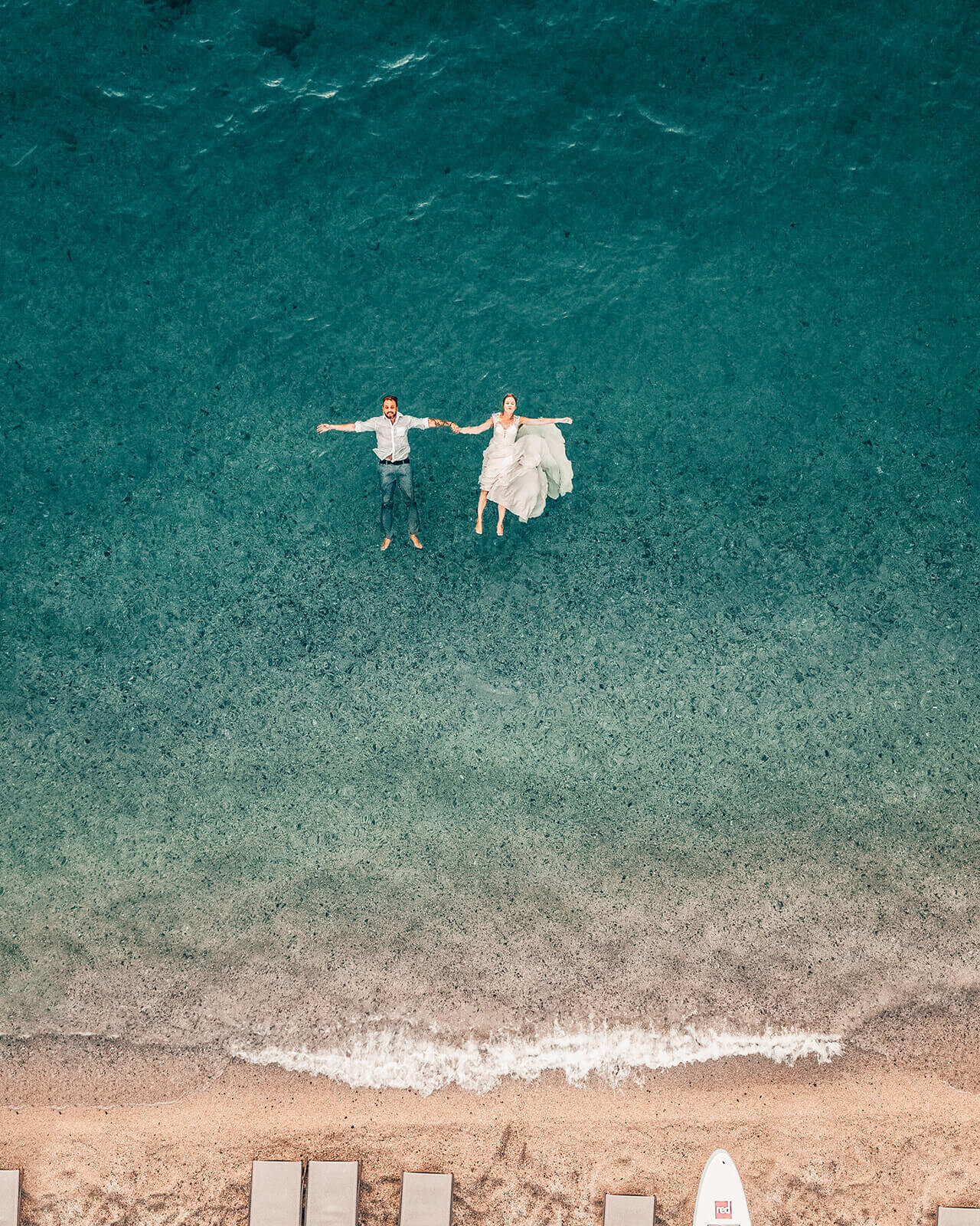 overhead-wedding-couple-ocean