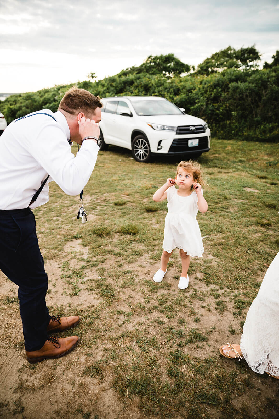  Daughter excited about her parents elopement during Rhode Island elopement 