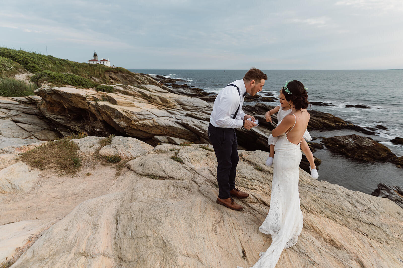  Elope with kids. Couple elope at Beavertail Lighthouse in Rhode Island 