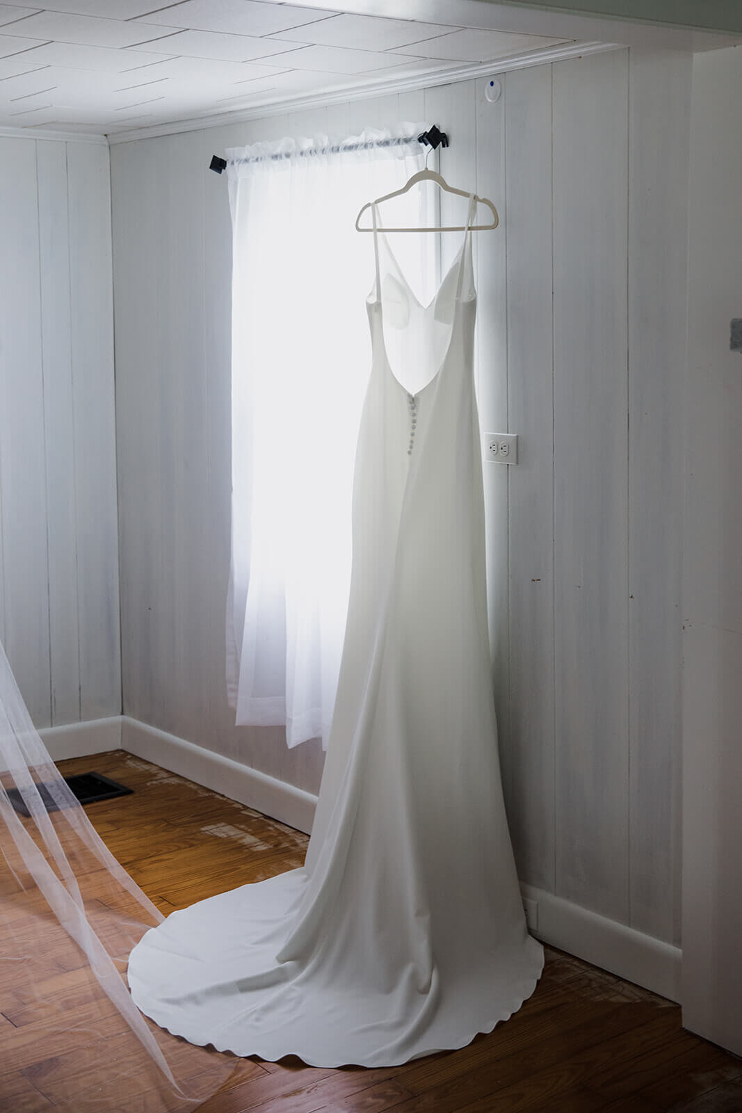  Simple wedding dress. Maine wedding photographer. 