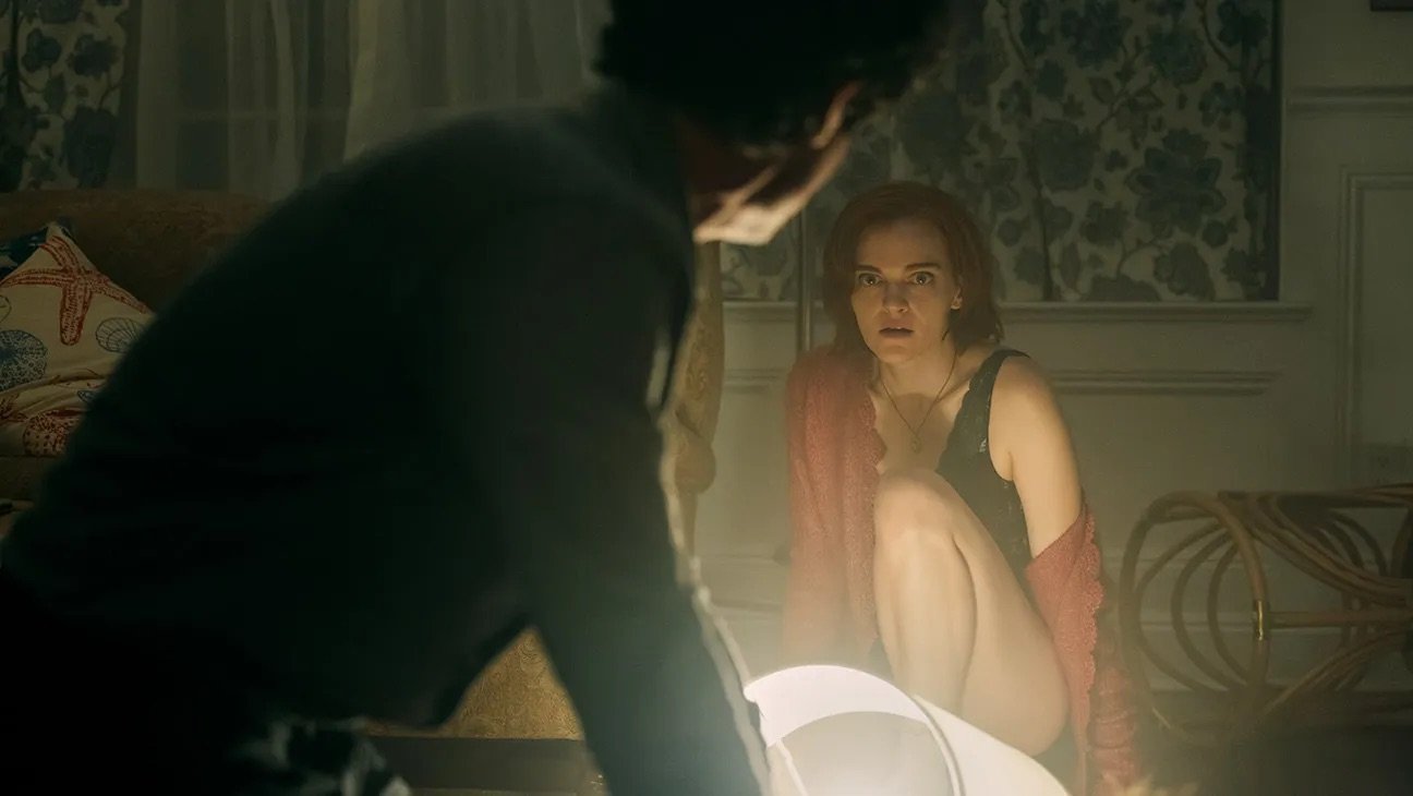you-unit-penn-badgley-madeline-brewer-photographed-by-jocelyn-prescod.jpeg