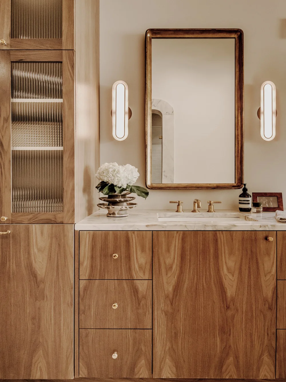 AbbottHouseInteriorPrimaryBath.jpg