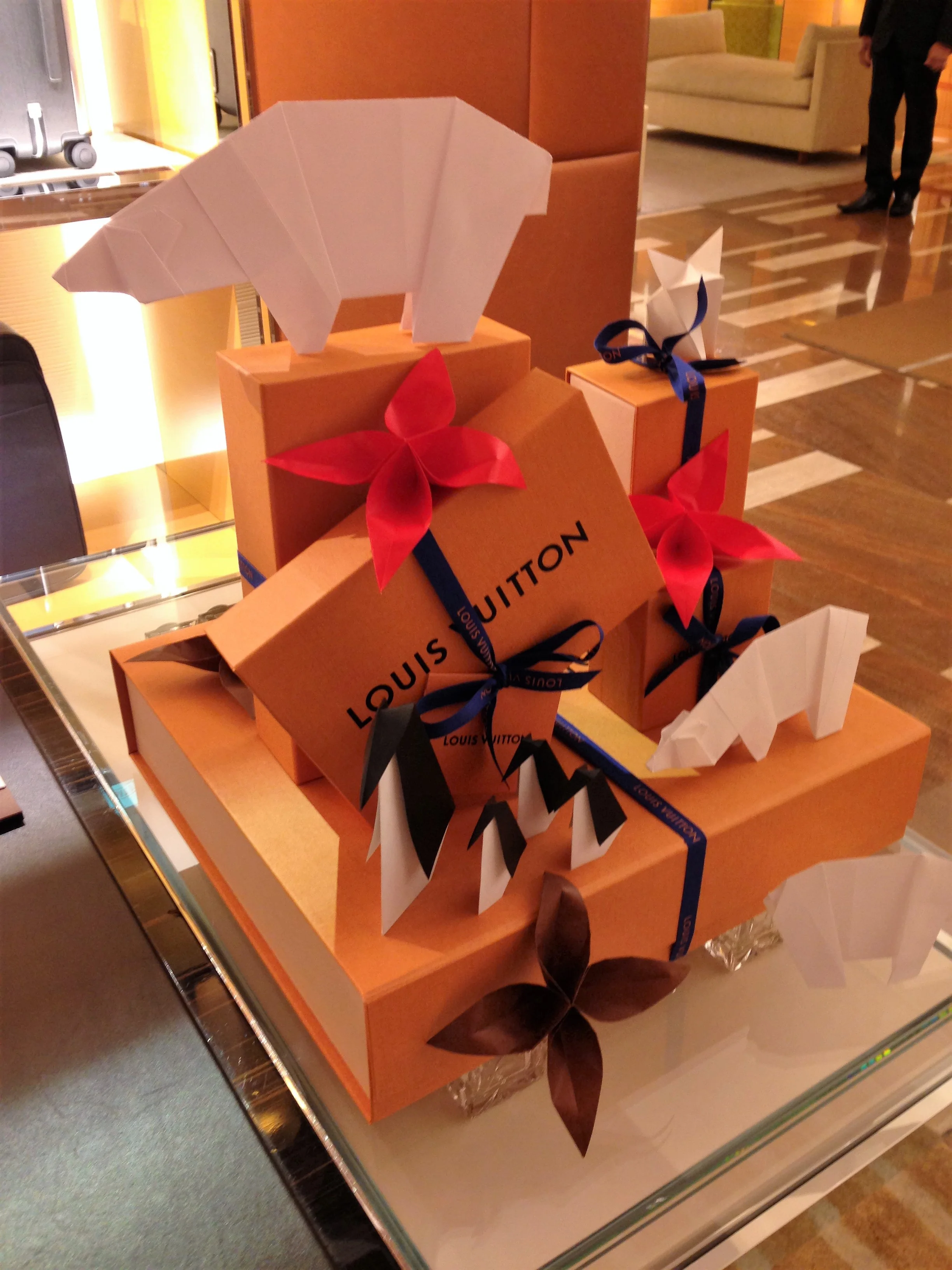 Louis Vuitton Holiday Event Demos 2016