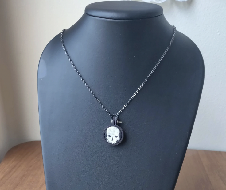 Five spooky items for your 2022 Halloween!