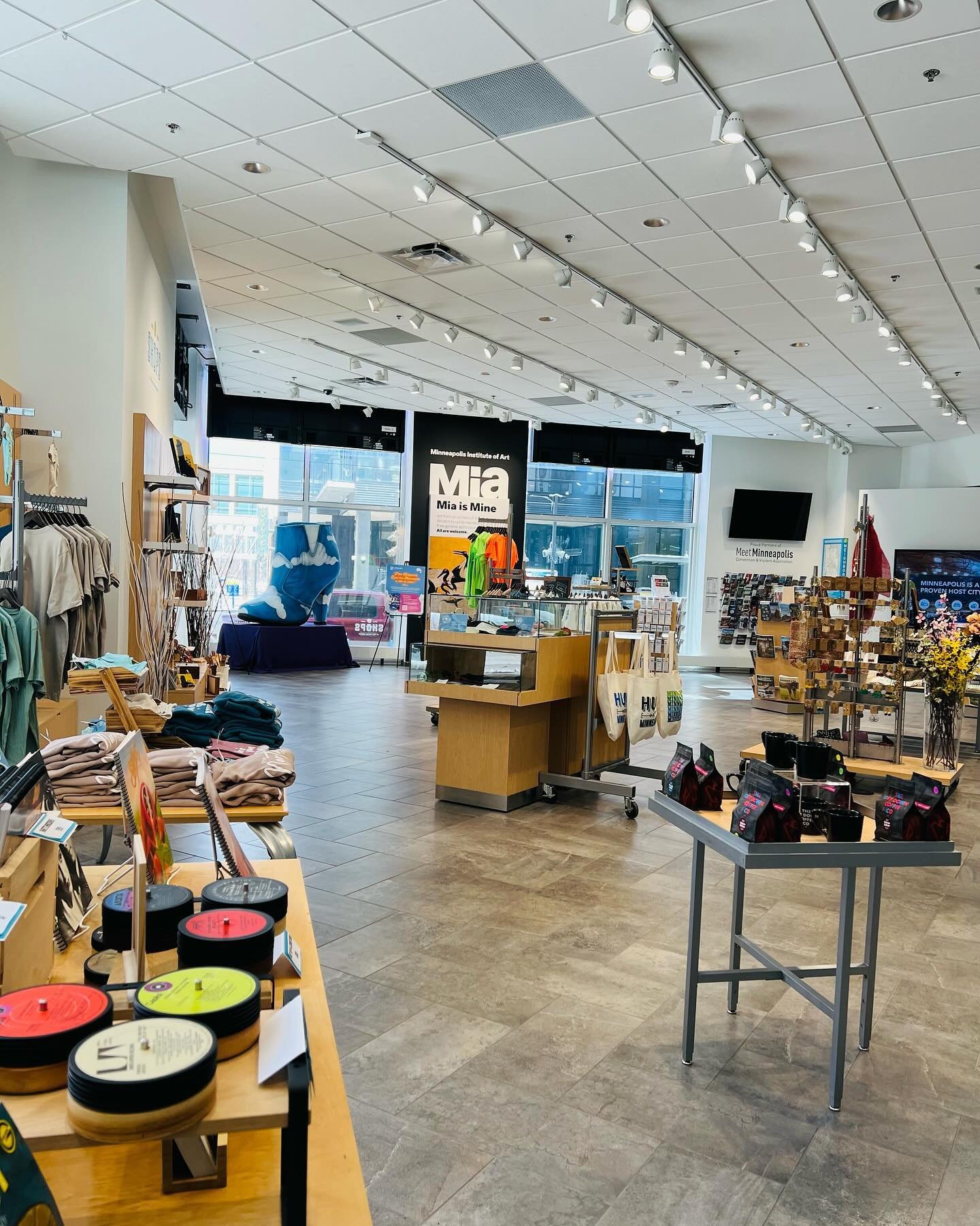 🎉Get ready to celebrate and 🛍️shop everything local at The Shops @meetminneapolis Visitor Center Grand Opening event!

Join us on Thursday, April 25th anytime between 11 am - 2 pm to support MN makers, enjoy free snacks and coffee ☕️samples from @t