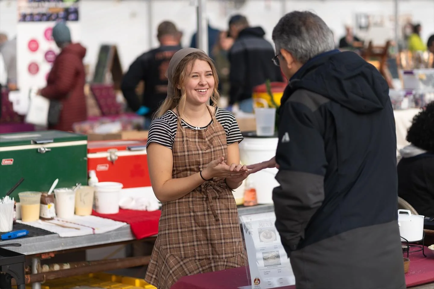 🍴Food vendors, this one&rsquo;s for you!

Bring your flavor to Field &amp; Festival @wagnersgardencenters for the coziest holiday 🎄market series. 

Weekend slots still up for grabs (but not for long)! 🎁
🍴 Saturdays + Sundays | 10&ndash;2 | Nov 1&