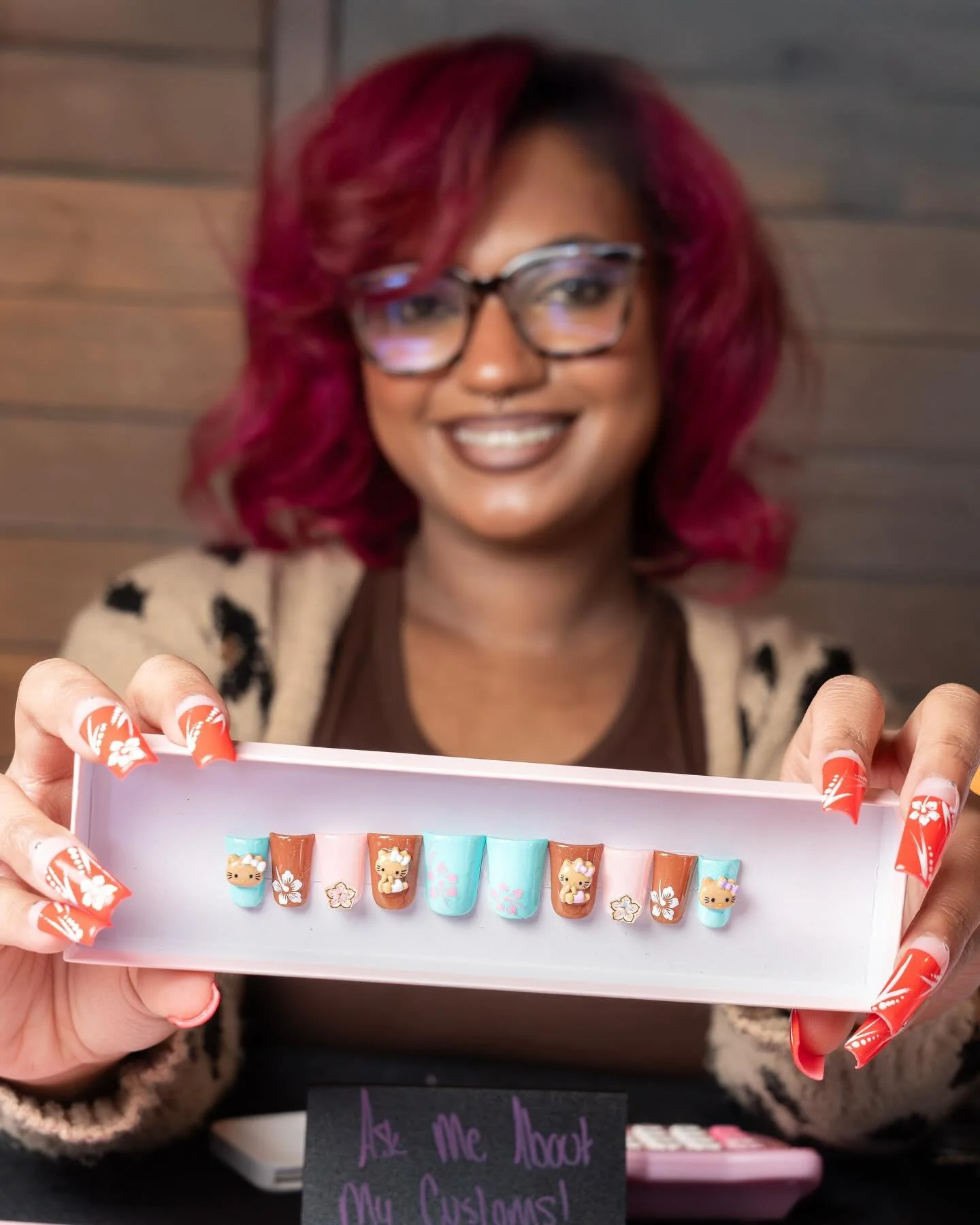 A small purchase to you, is a huge win for a local maker. 🛍️THIS Sunday meet us at the St. Anthony Holiday 🎄Bazaar inside @machineshopmpls. ✨Shop from 50 incredible makers, @djbusterbaxter on the festive beats, and @misfitcoffee ☕️ will be there to