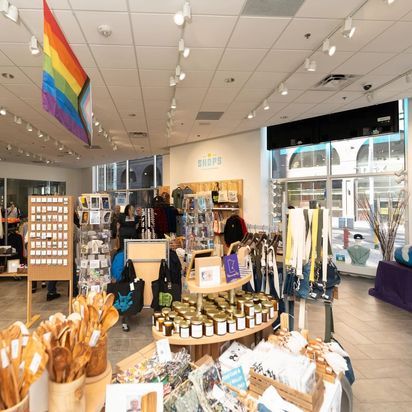 📢Applications are now OPEN for makers to sell at our @meetminneapolis Visitor Center store in 2026. 

In order to apply you must already be an approved trader with Minneapolis Craft Market. Vendors check your email💌 to apply now!

#mnmade #supportl