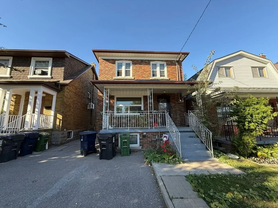 98 Lanark Ave - Large 3 BR $2900