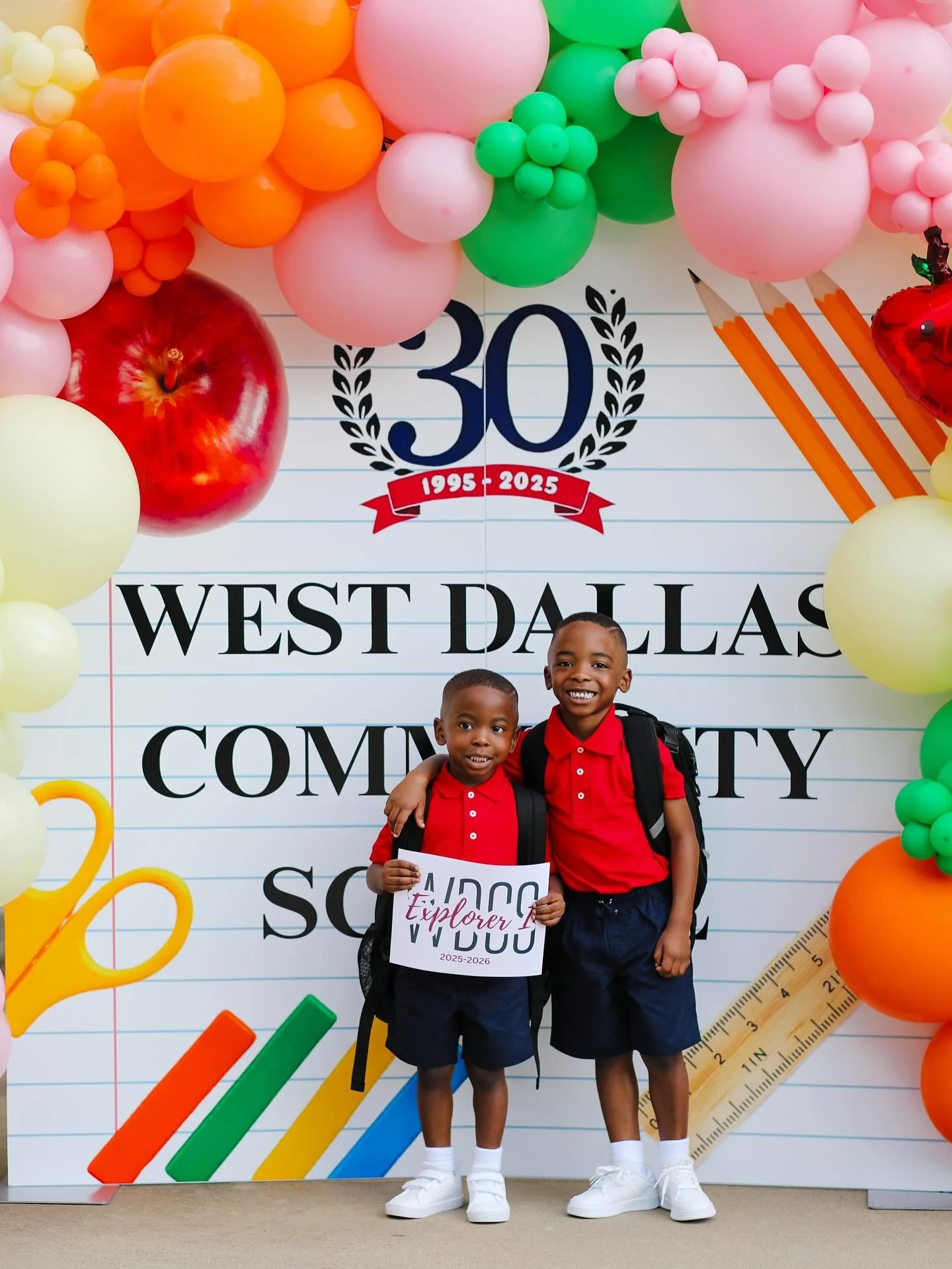 Welcome back to school, Explorers🍎

Our youngest students get their own special first day of school.  Classes 1-8, we&rsquo;ll see you tomorrow!