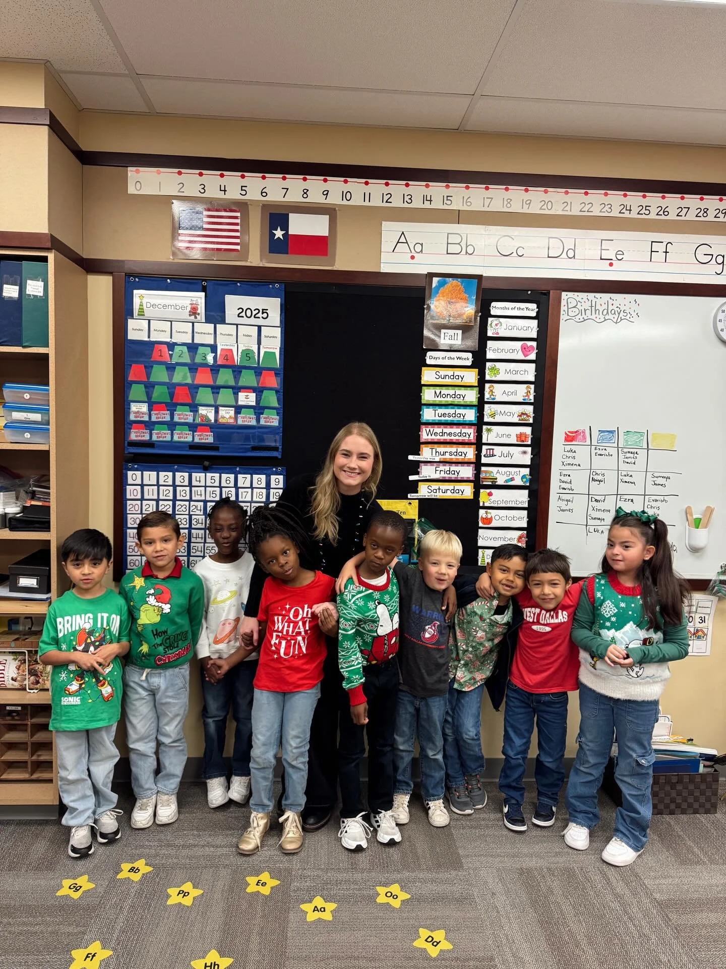 Happy First Friday of December!❤️💚 Students wore their festive holiday sweaters today. Members of our Champions Club helped at carpool, read the Christmas story to PreK and Kindergarten students, and did Christmas crafts. It was so fun!🎄