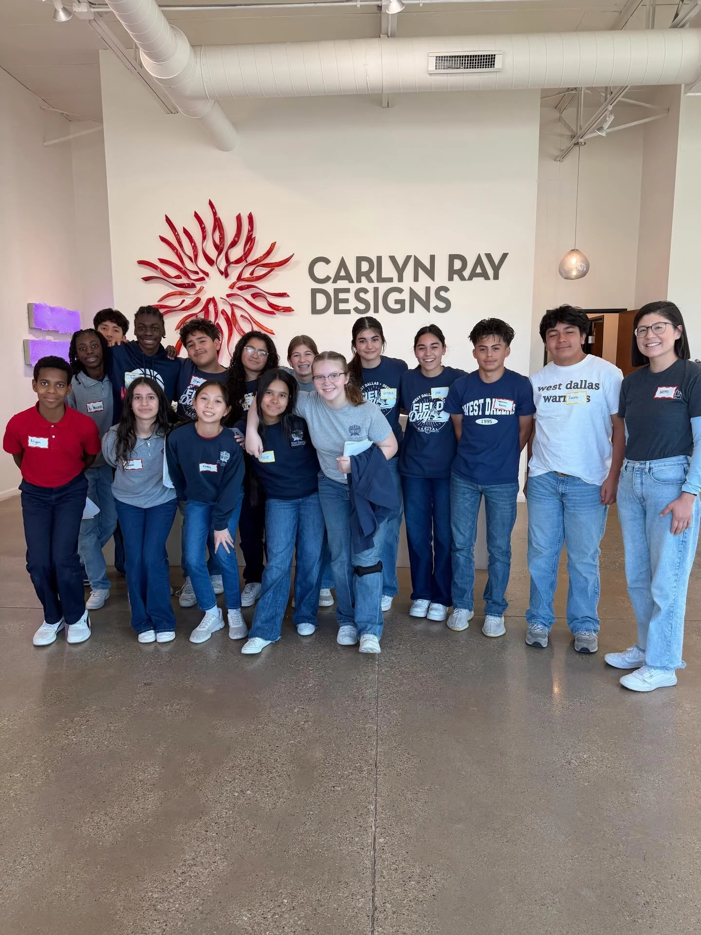 8th graders took a field trip to @dallasglassart studio to learn about the process of glass making. They toured the studio, learned the science and strategy behind the artwork, and made glass ornaments to take home! Thank you @carlynraydesigns and Da