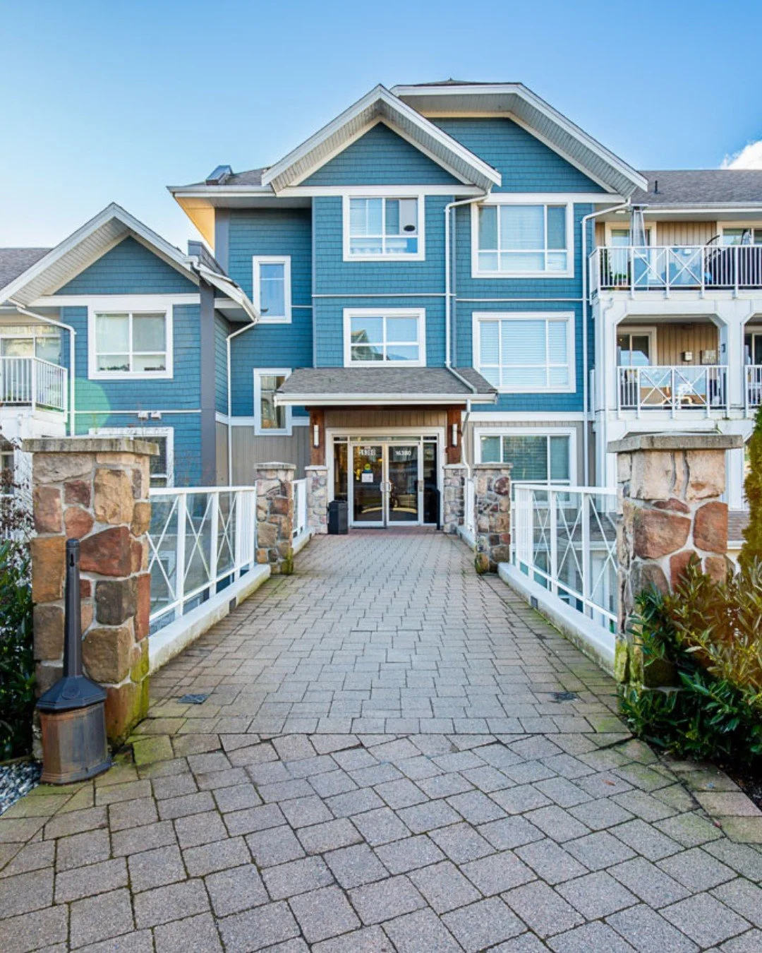 Country charm meets modern comfort at The Ridge at Bose Farms.

This bright 2 bed, 2 bath corner unit offers 905 sq ft of open-concept living with oversized windows and peaceful courtyard + farmland views.

The kitchen features quartz counters, stain