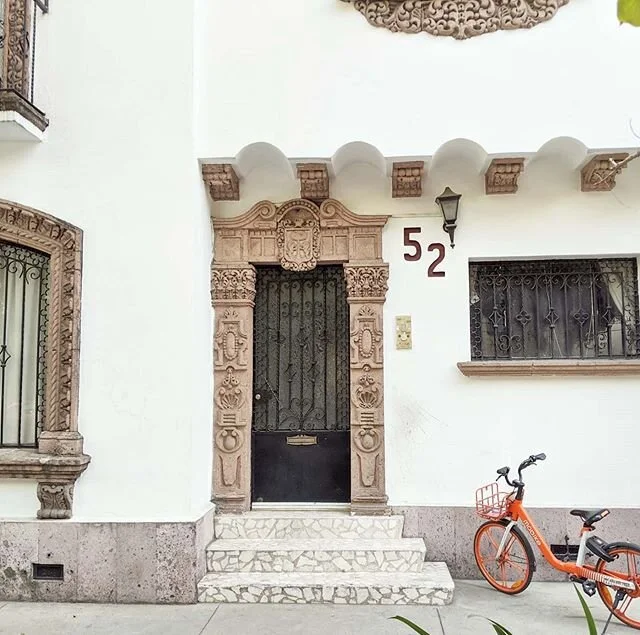How's this for a front door? Mexico City's Condesa neighborhood has endless charm #cdmx
.
.
.
.
.
.
.
.
.
#lacondesa #parquemexico #mexicocity #urbanromantix #whereitravel #liveauthentic #travelgram #travelblogger #travel #travelphotographer #bestint