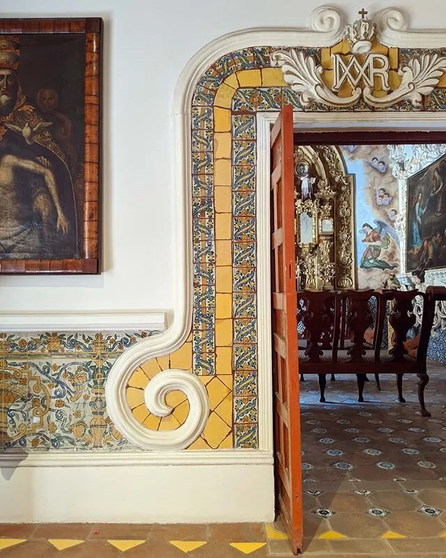 Puebla's Casa de Alfe&ntilde;ique is a dreamy museum that will satisfy any tile lover. Each room is uniquely stylish and wonderfully colorful 😍🇲🇽 .
.
.
.
.
.
.
.
.
.
.
#ihavethisthingwithtiles #puebla #UNESCO #mexico #urbanromantix #whereitravel #